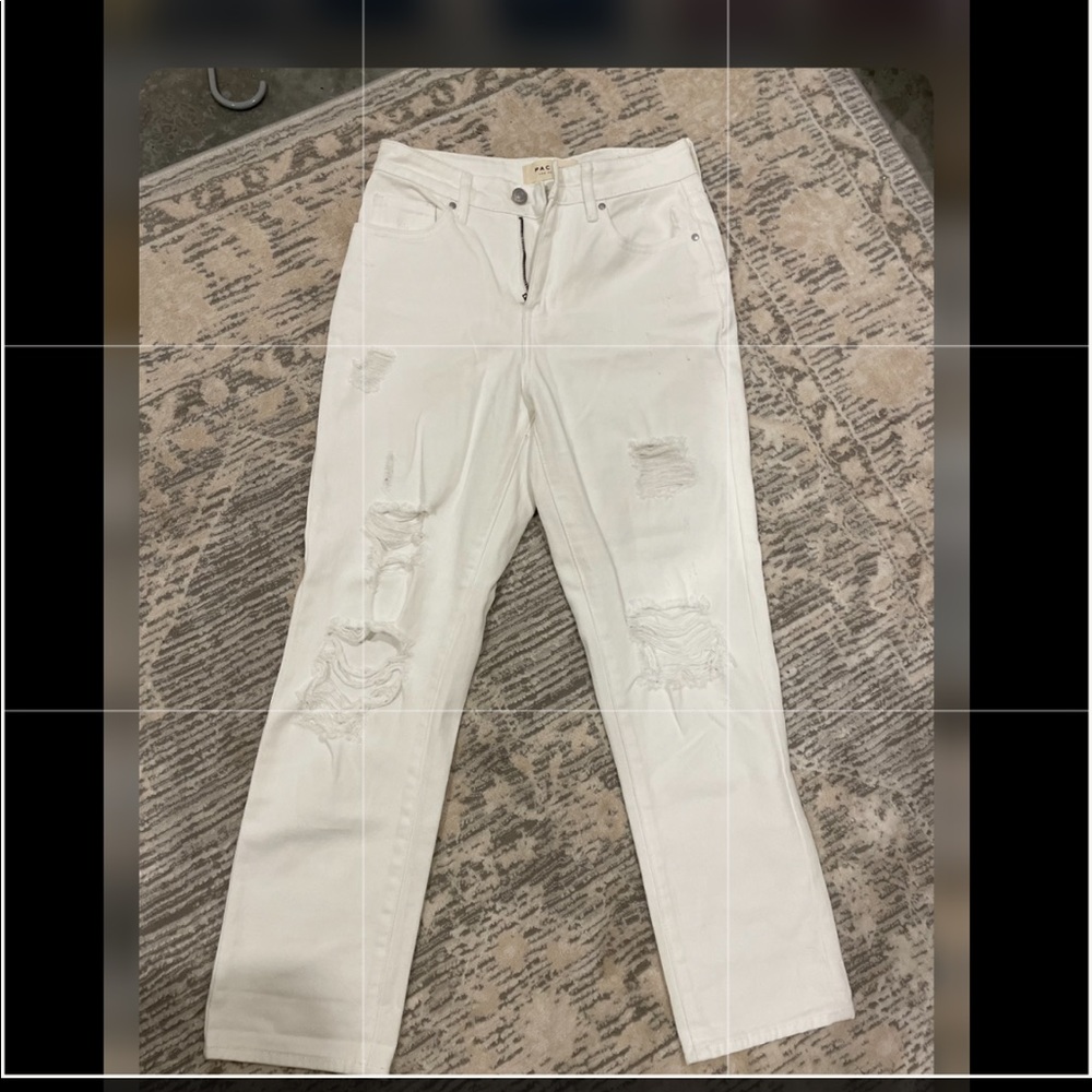 Pacsun White Ripped Mom Jeans